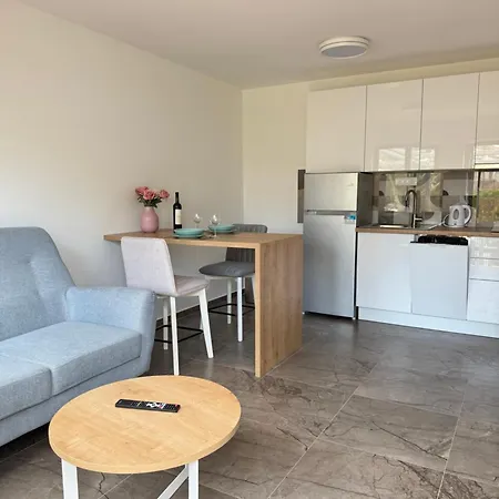 Zivko Apartament *