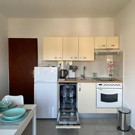 Апартаменты Zivko Малинска